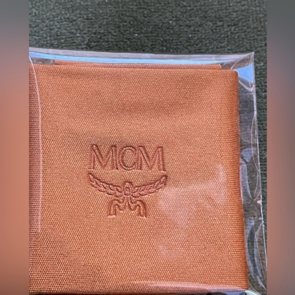 NEW MCM 57mm Round Sunglasses BNWT - Picture 6 of 7